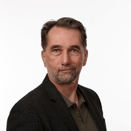 Glenn Lidstone
